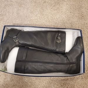 Arturo Chiang leather boots